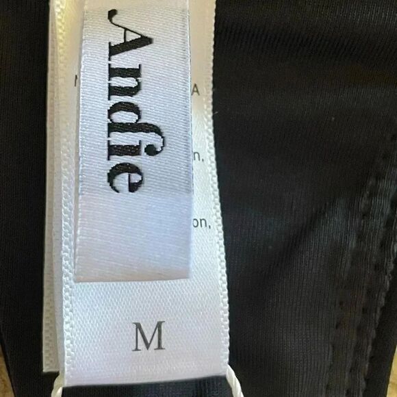 Andie The Sicily Bikini Black  Adjustable Straps Underwire Top
Bra Size M #1452 - Picture 7 of 10